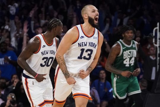 Evan Fournier Stars On Debut For New York Knicks In Double Ot Win