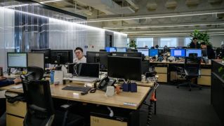 Men’s Health Is Put At Risk From Sedentary Office Jobs, New Study Shows