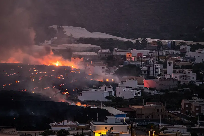 Hundreds More Evacuated As Volcano Lava Moves Further Into La Palma Town