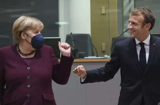 Eu Leaders Give Merkel Big Send-Off