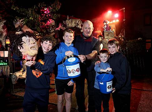 Dublin Home Becomes Ghoulish Halloween Graveyard For Charity