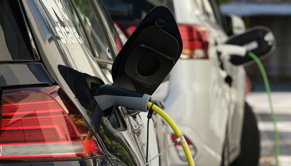 One Million Electric Vehicles By 2030 Under €125Bn Climate Action Plan