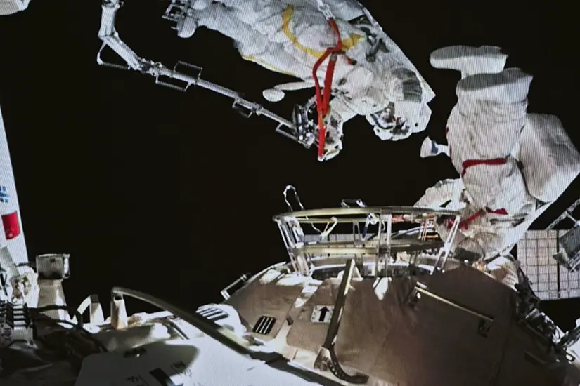 China’s First Female Spacewalker Conducts Six-Hour Task Outside Station