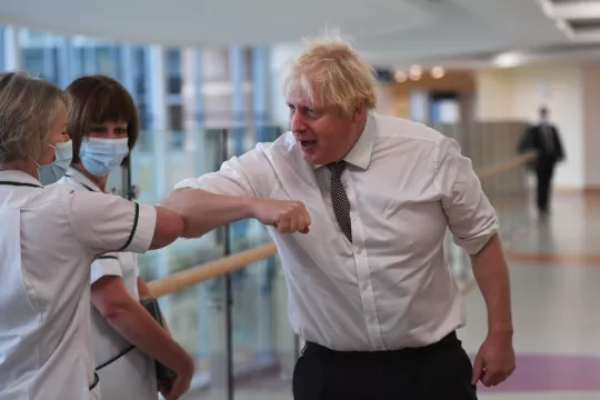 Uk Hospital Bosses Answer Questions Over Maskless Boris Johnson Photos