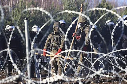 Russia Sends Paratroopers To Belarus For Drills Near Troubled Polish Border