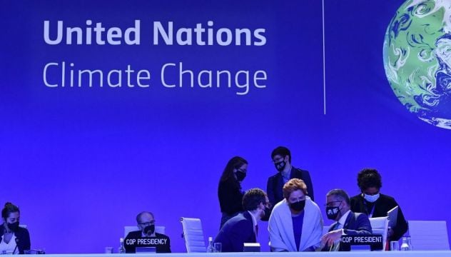 Un Climate Negotiators Go Into Overtime To Save 1.5 Celsius Goal