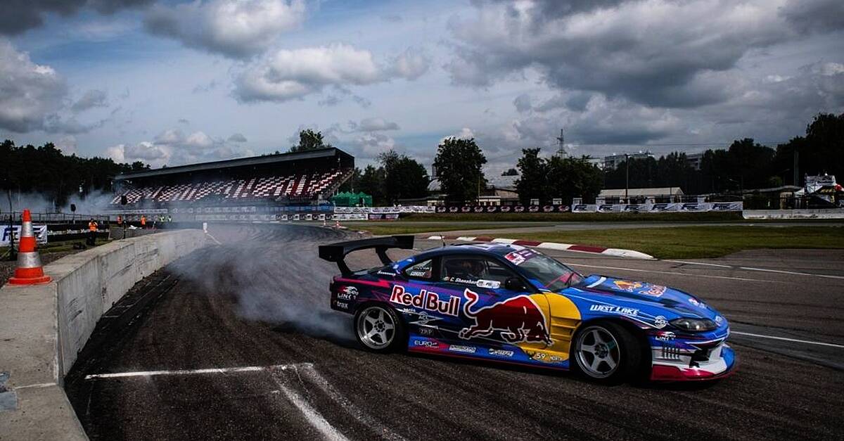 Drifting  Red Bull