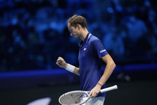 Daniil Medvedev Edges Out Alexander Zverev At Atp Finals