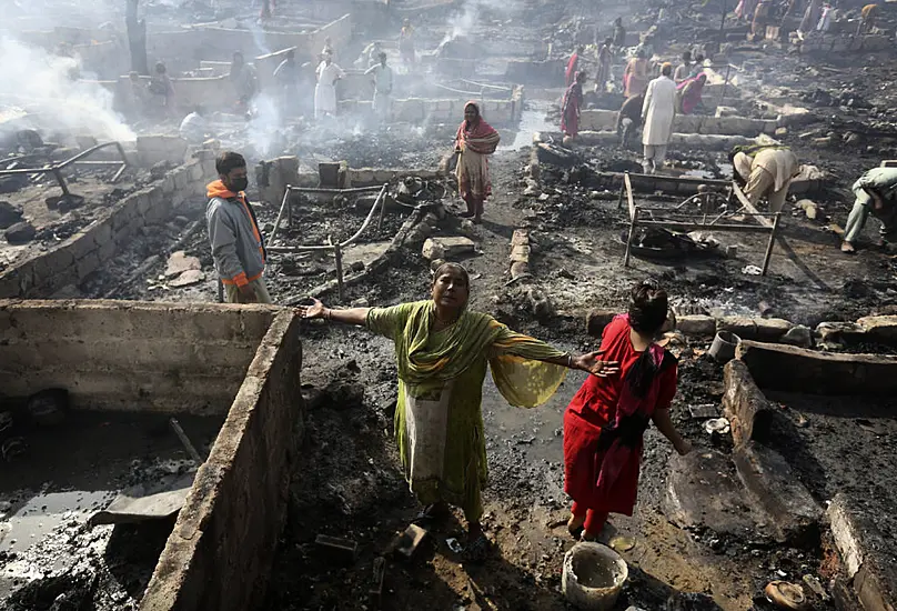 Fire Guts 100 Huts In Karachi Slum