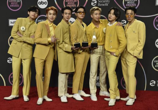 Hitmakers Bts Stamp Their Authority On American Music Awards