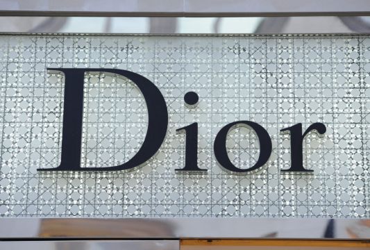 Chinese Photographer Apologises Over ‘Insulting’ Images As Dior Pulls Picture
