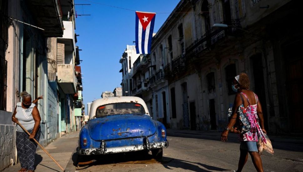 Tourists Trickle In To Cuba Following Pandemic Slumber