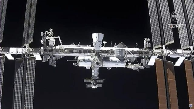 Space Junk Risk Delays Iss Maintenance Mission