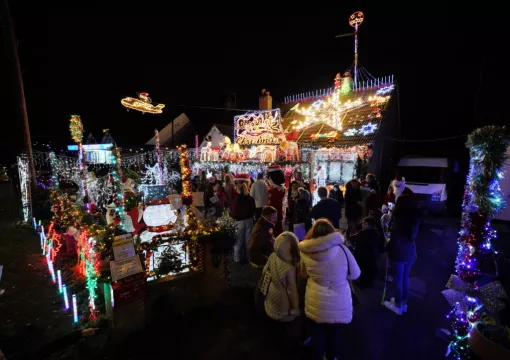 Couple Raises Money For Charity With Elaborate Christmas Lights Display