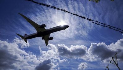 Global Airline Carriers Scrap Christmas Eve Flights Amid Omicron Spread