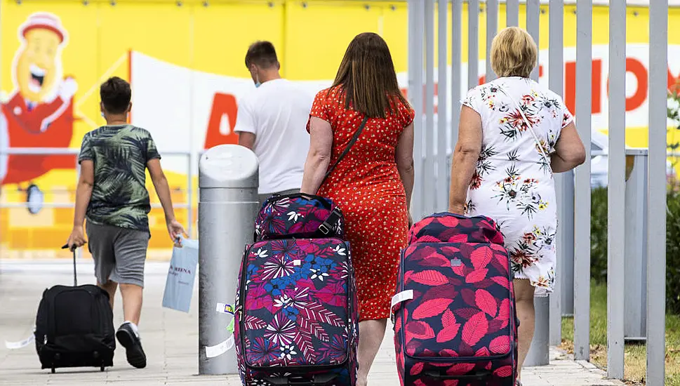 International Travellers To Northern Ireland Will Have To Undergo Pre-Departure Covid Test