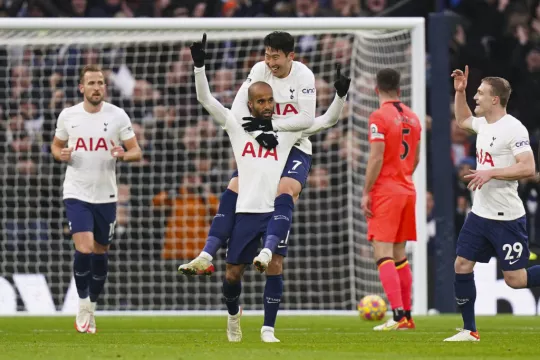 Lucas Moura Scores Stunner As Spurs March On Under Antonio Conte