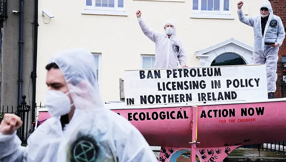 Protesters Urge Sinn Féin To Block Fracking Licence