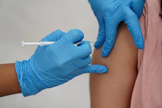 Omicron Hospitalisations Will Be Lower Due To Vaccination Rate, Immunologist Says