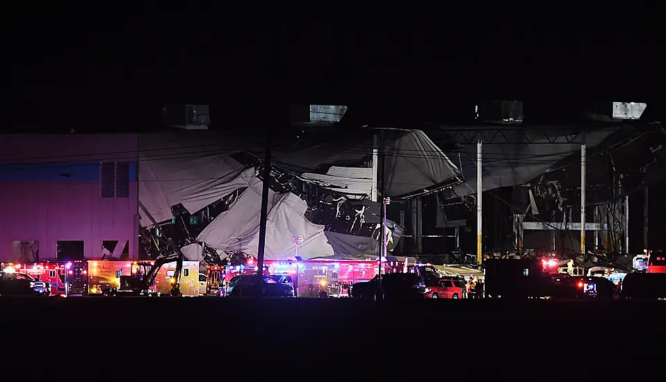 Many Trapped After Amazon Warehouse Roof Collapse Near Us City Of St Louis