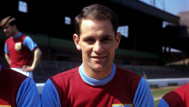 Burnley First Division Title Winner Jimmy Robson Dies At The Age Of 82