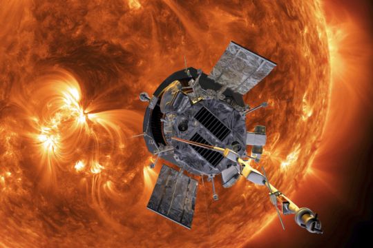 Nasa Craft ‘Touches’ Sun For First Time And Dives Into Atmosphere