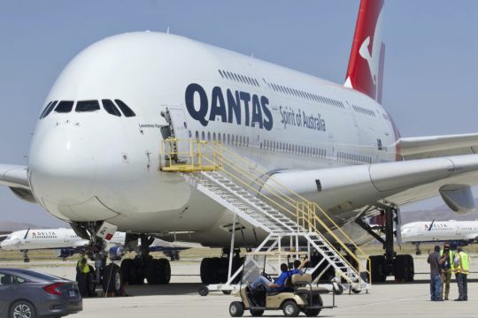 Qantas Forecasts £594 Million Loss In ‘Worst’ Half Year