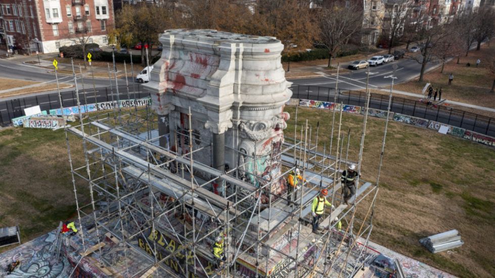 ‘1887 Time Capsule Found’ In Base Of Controversial General Lee Statue