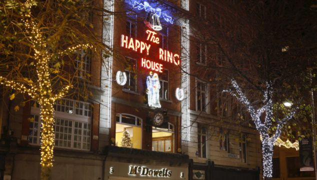 Ireland’s First Ever Animated Neon Sign Restored To Its Former Glory