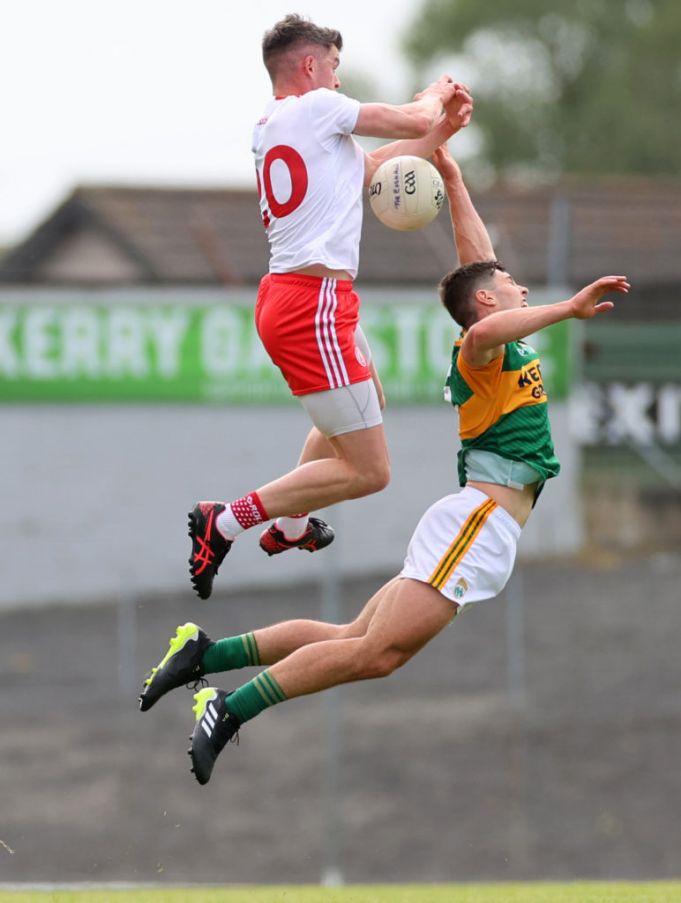 Tyrone's Richard Donnelly And Mike Breen Of Kerry Battle For A High Ball In The Allianz Football League Division One Semi-Final.
©Inpho/James Crombie