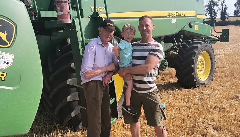 Eco-Friendly Farmer Hails Wrapping Fields In Cover Crop ‘Blankets’ Over Winter