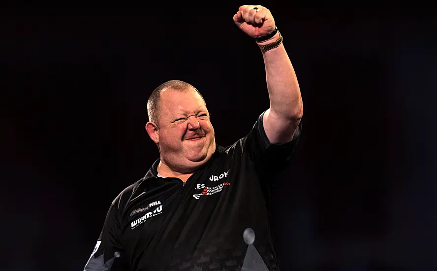 Mervyn King Ends Long Wait For World Darts Championship Quarter-Final Return