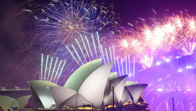 Sydney Rings In 2022 As South Africa Offers Omicron Hope For New Year