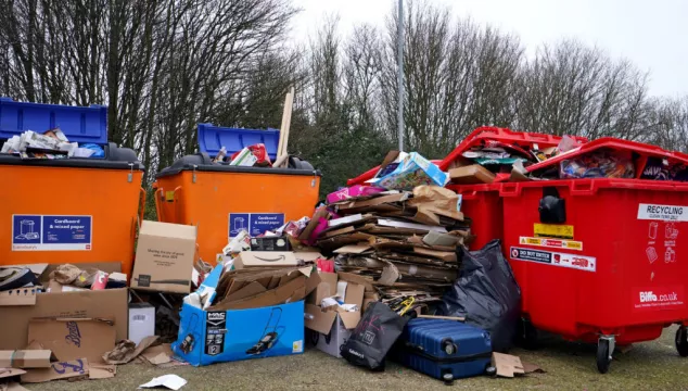 English Bins Overflowing With Waste Amid Staff Shortages Caused By Covid