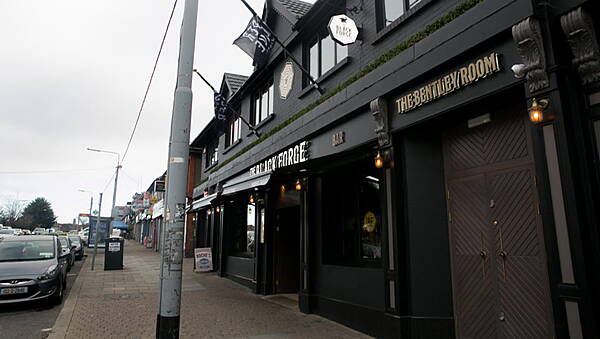 Laois Nationalist — Conor McGregor's pub granted new drinks license to cover extensions - Vimarsana News