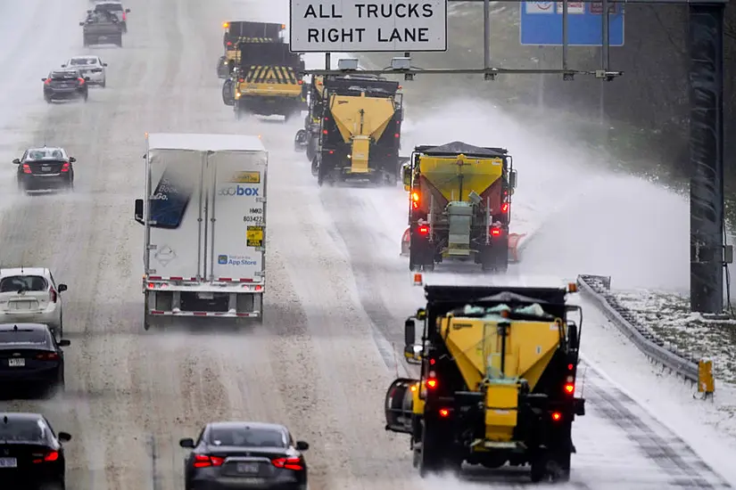 Tens Of Thousands Without Power As Winter Storm Blasts Us South-East