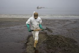 21 Beaches Polluted By Oil Spill In Peru Linked To Tonga Eruption