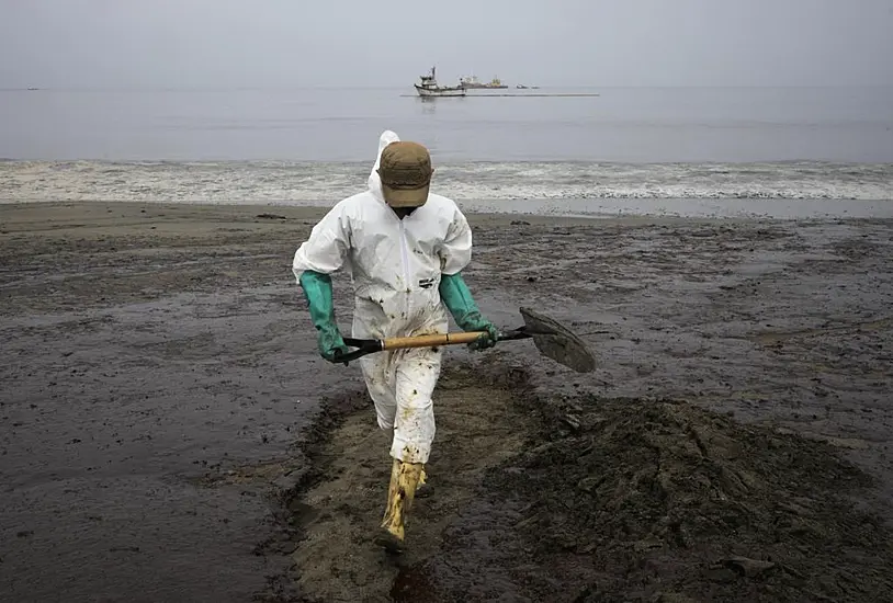 21 Beaches Polluted By Oil Spill In Peru Linked To Tonga Eruption