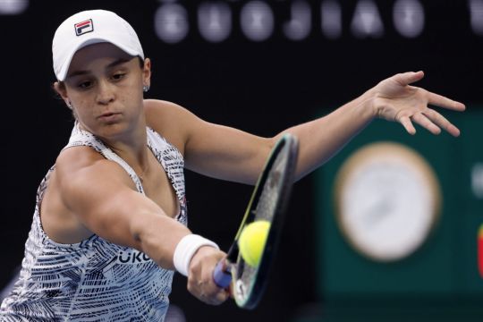 World Number One Ashleigh Barty Moves Smoothly Into Australian Open Quarters