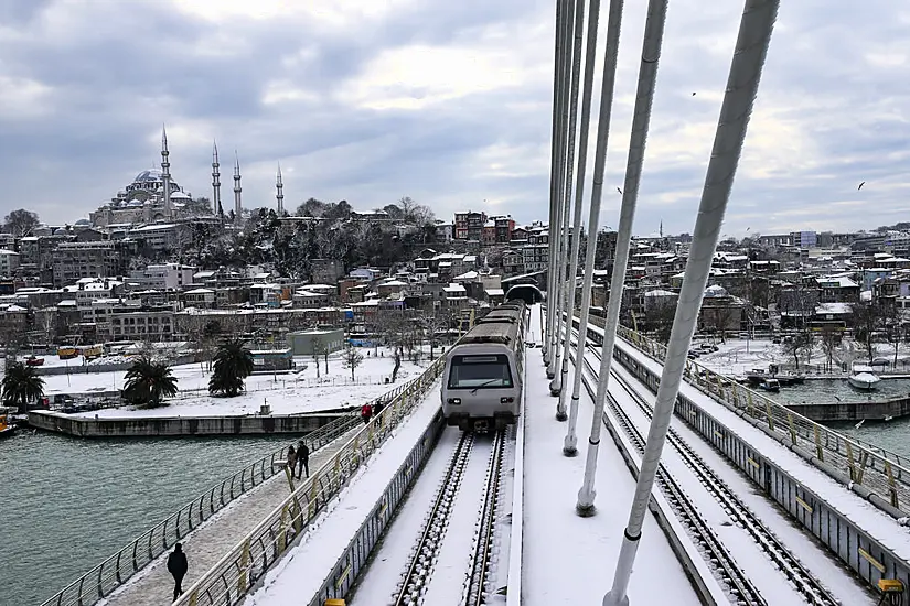 Stranded Drivers Freed In Istanbul And Athens After Snowstorm