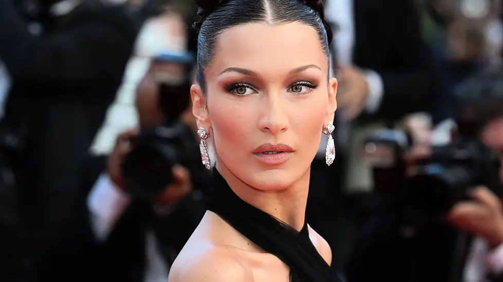 Bella Hadid Says A Brain Scan Made Her Give Up Drinking – So How Does Alcohol Affect Your Brain?