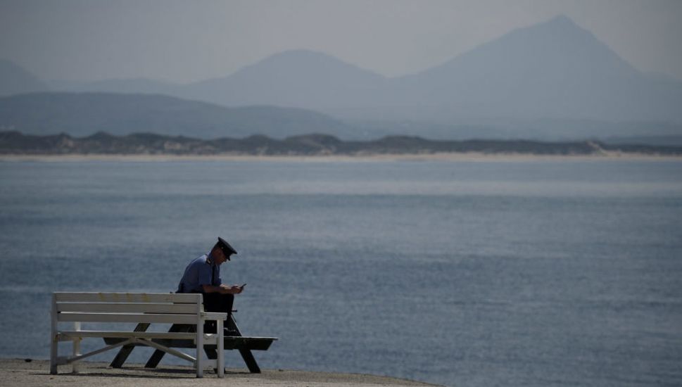 Met Éireann Issues Wind Warning For One County As Storm Malik Passes Ireland