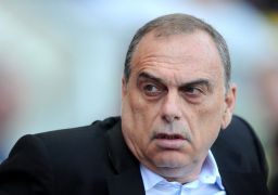 Ex-Chelsea Manager Avram Grant Faces Fifa Inquiry After Sexual Harassment Claims