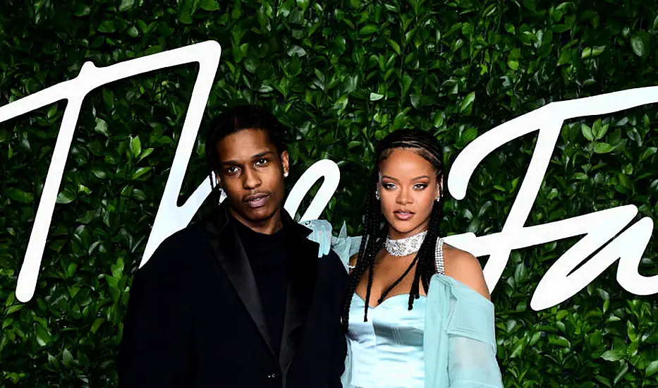 Rihanna Debuts Baby Bump On Stroll With Boyfriend Asap Rocky