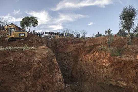 Moroccan Rescuers Dig Down To Save Boy Trapped In Well