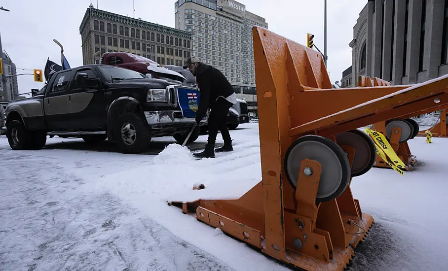 Extra Officers To Be Deployed To Canadian Capital Amid Lorry Protests