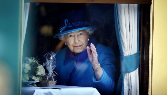 Record-Breaking Queen Elizabeth To Be First British Monarch To Celebrate Platinum Jubilee