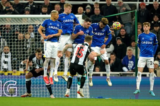 Kieran Trippier Scores Stunning Free-Kick As Newcastle Ease To Win Over Everton