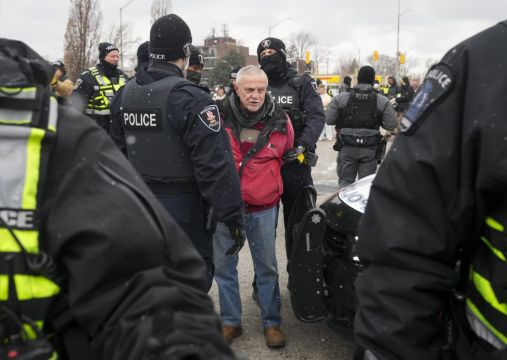 Police Arrest Remaining Protesters At Us-Canada Bridge