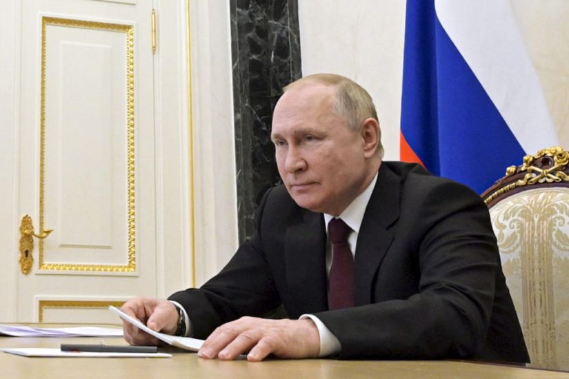 Putin Considers Recognising Independence Of Separatist Areas In Ukraine